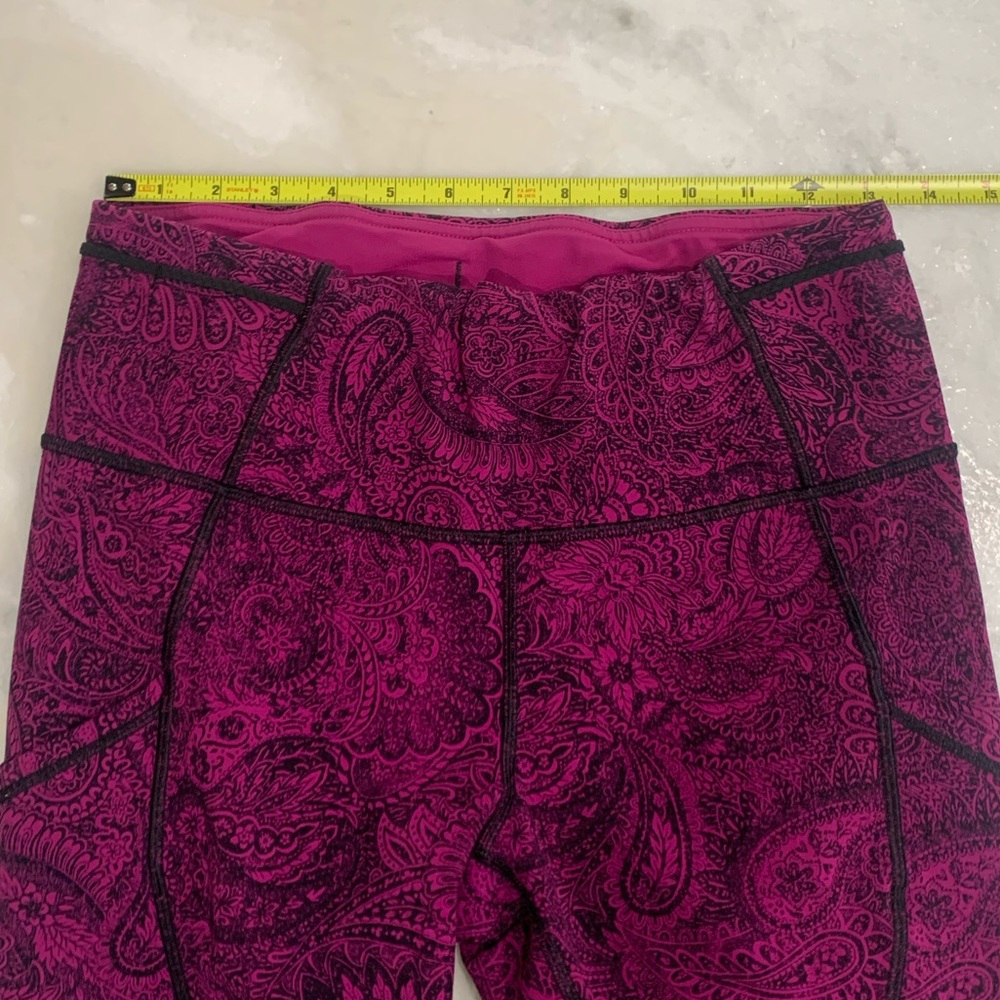 Cropped Lululemon Leggings - Picture 4 of 7